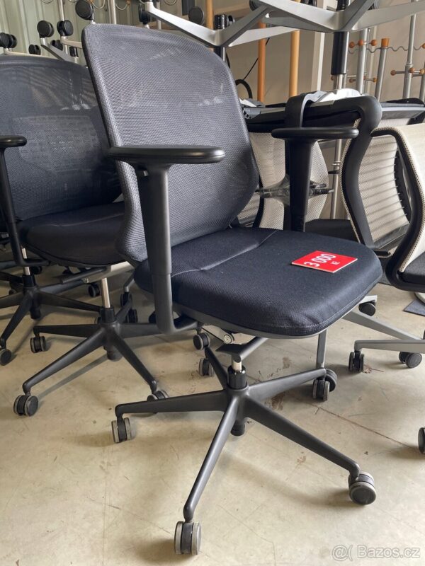 Vitra Meda Pal